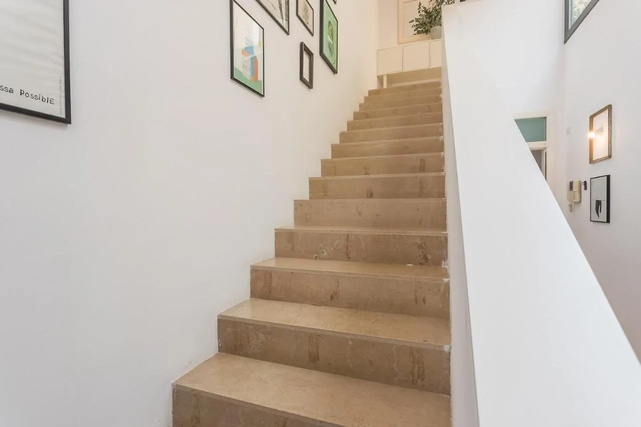 My Space Barcelona Charming Apartment In The Heart Of Gracia 0*,